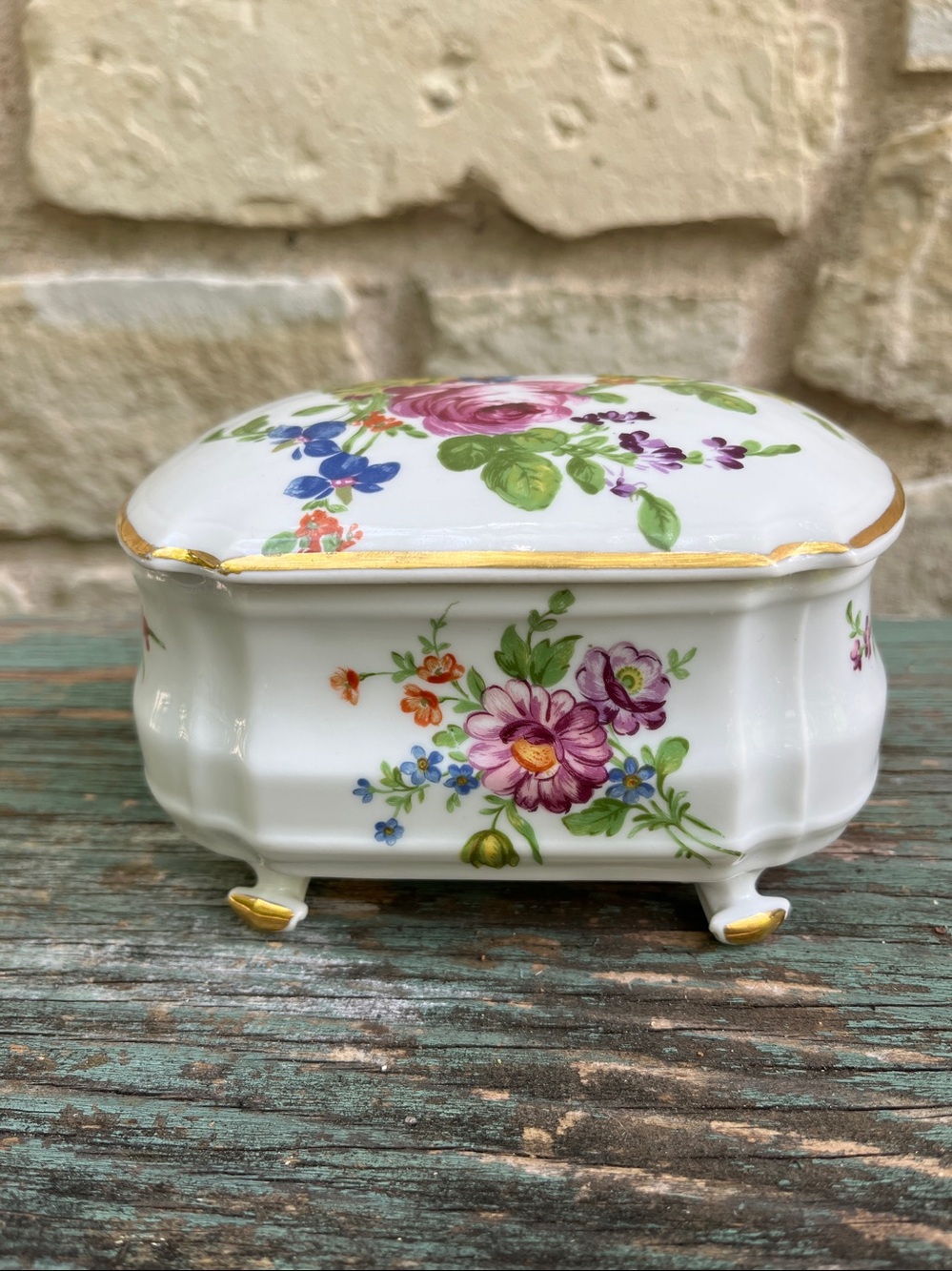 VINTAGE PORCELAINE DE PARIS FLORAL TRINKET BOX MADE IN FRANCE
